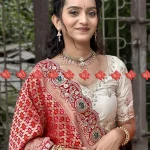 Khaddi Silk Dupatta odhna – Top 1 Exclusive For Traditional Events